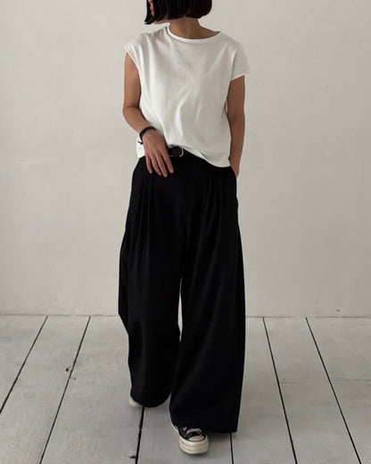 【pre-order】4-Tuck Wide Slacks
