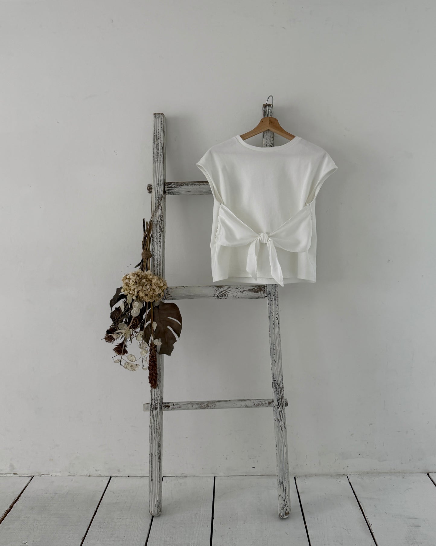 【pre-order】Ribbon Detail Tee