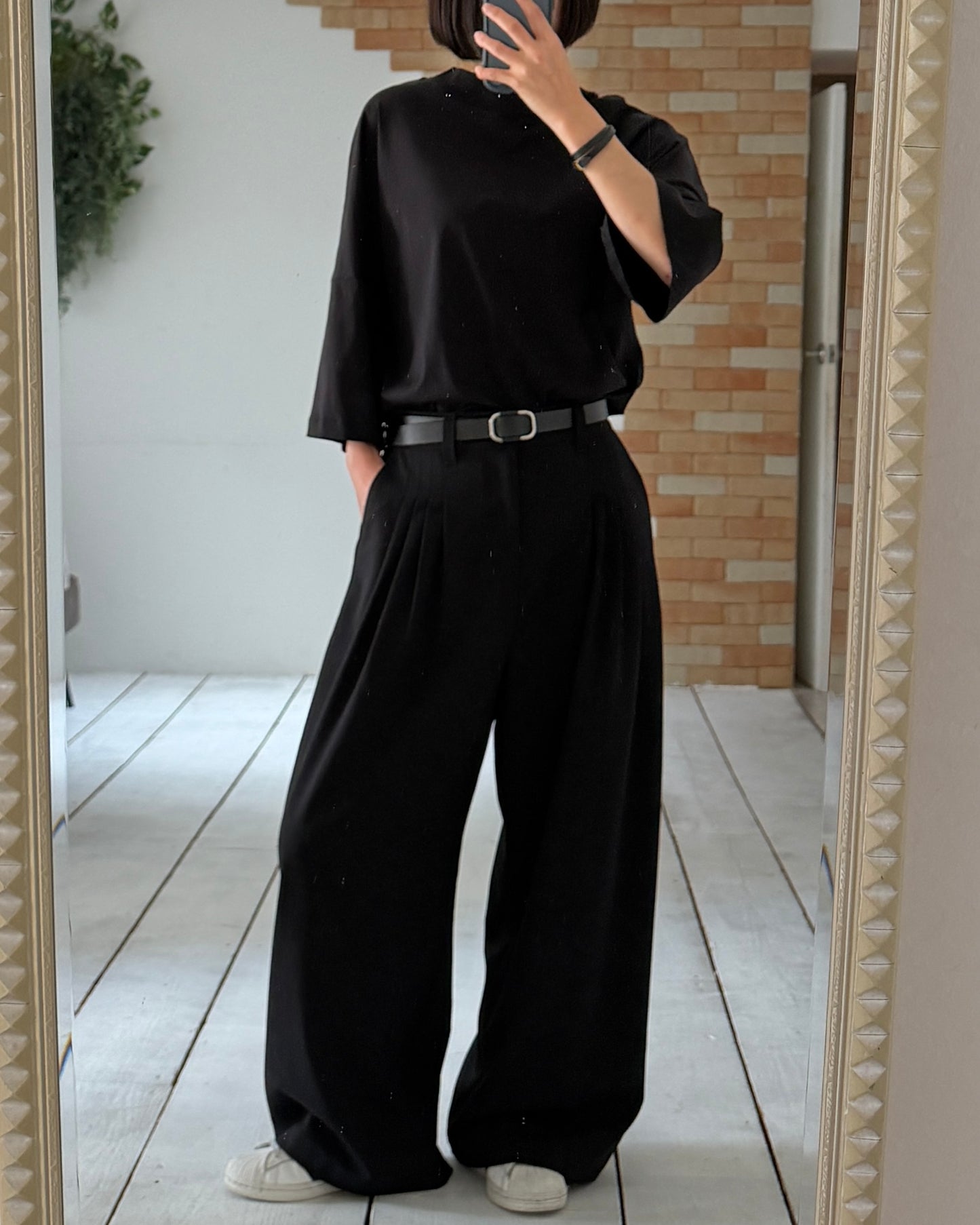 【pre-order】4-Tuck Wide Slacks