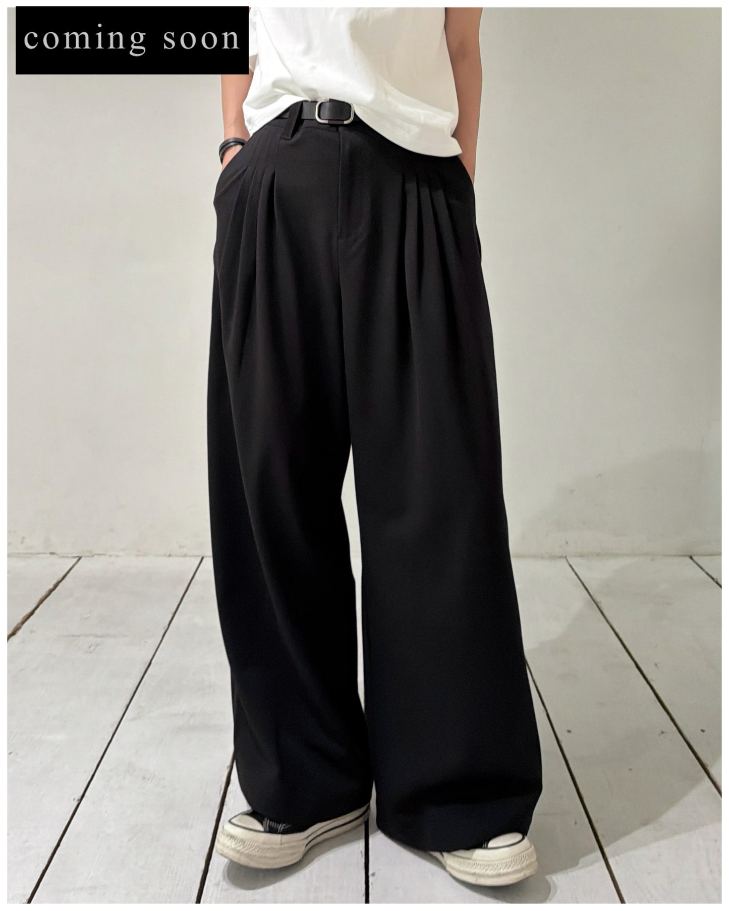 【pre-order】4-Tuck Wide Slacks